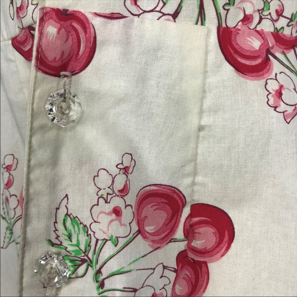40's reproduction shirt dress in cherries & cream - Picture 3 of 3